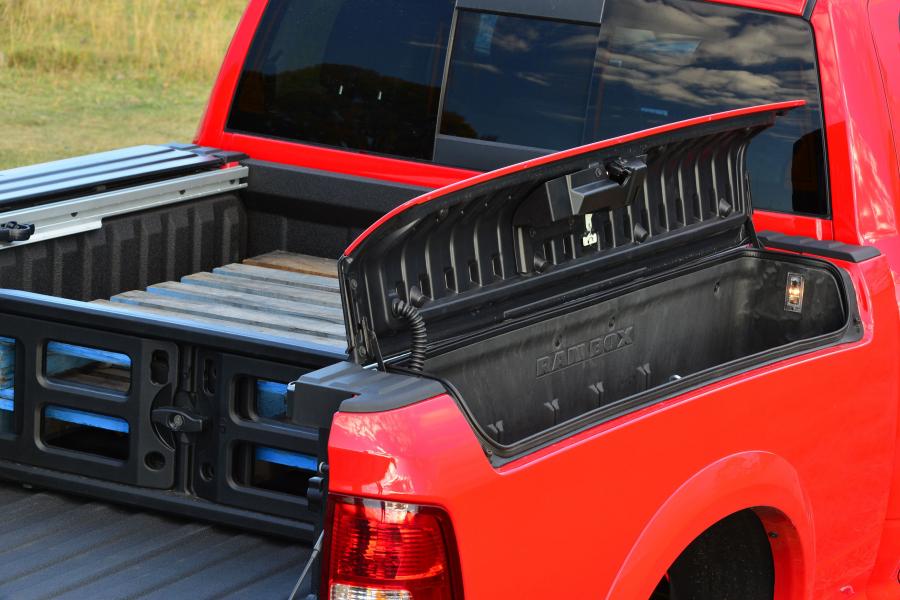 Багажник Dodge Ram 2500 Laramie Crew Cab 2015 года  (AU) (фото 31 из 40)